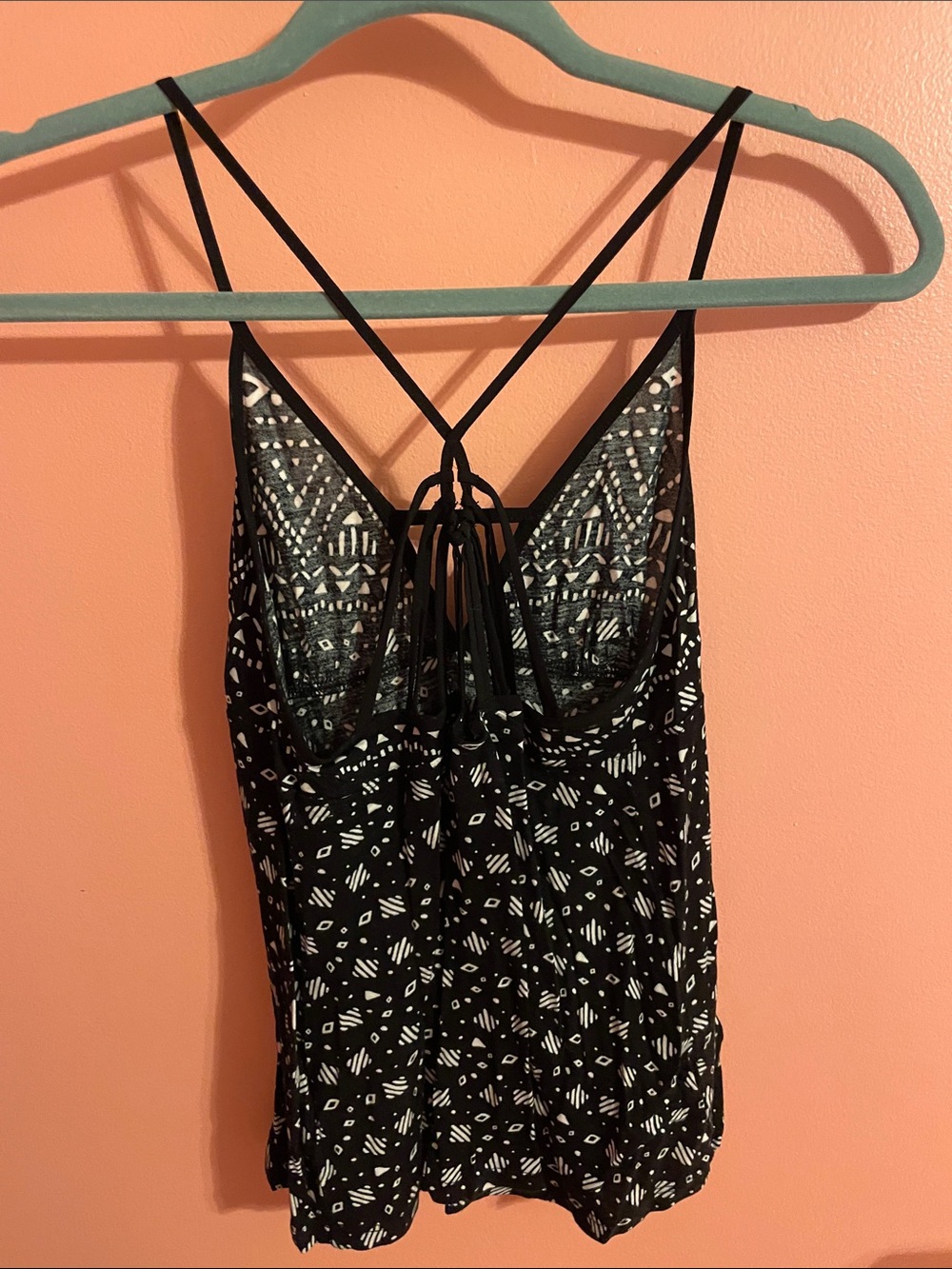 Silence + Noise Black & Cream Strappy V-Neck Camisole - Picture 2 of 5